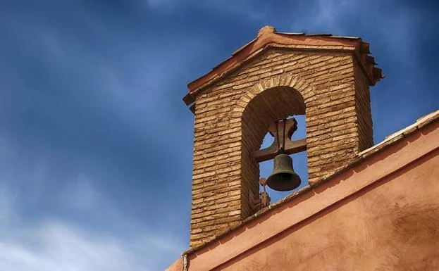 Conoce el nombre del toque de campanas en honor a los difuntos