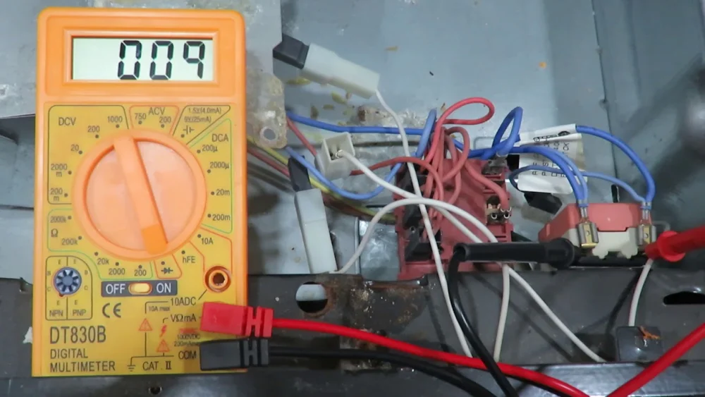 Cómo saber si funciona el termostato de un horno eléctrico