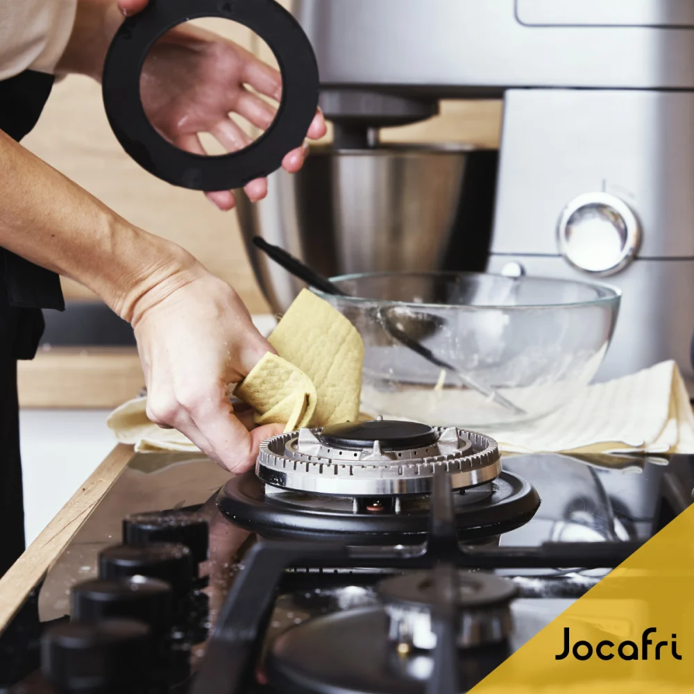Guía para limpiar los quemadores del horno de la cocina a gas