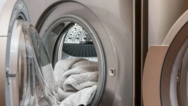 Trucos para evitar que la lavadora se mueva en el suelo
