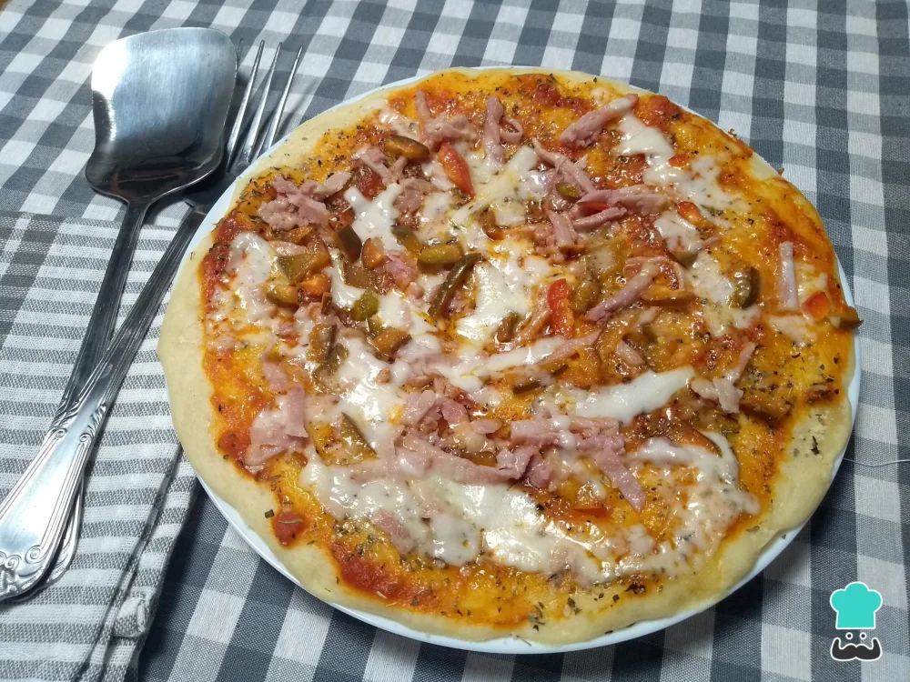 Crujiente pizza en el microondas: fácil y rápido