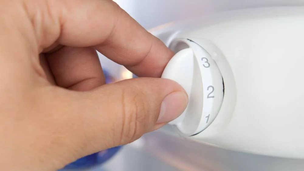Ubicación del termostato de la nevera: Encuentra dónde regular la temperatura