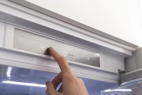 Optimiza el rendimiento de tu nevera ajustando el nivel de refrigeración