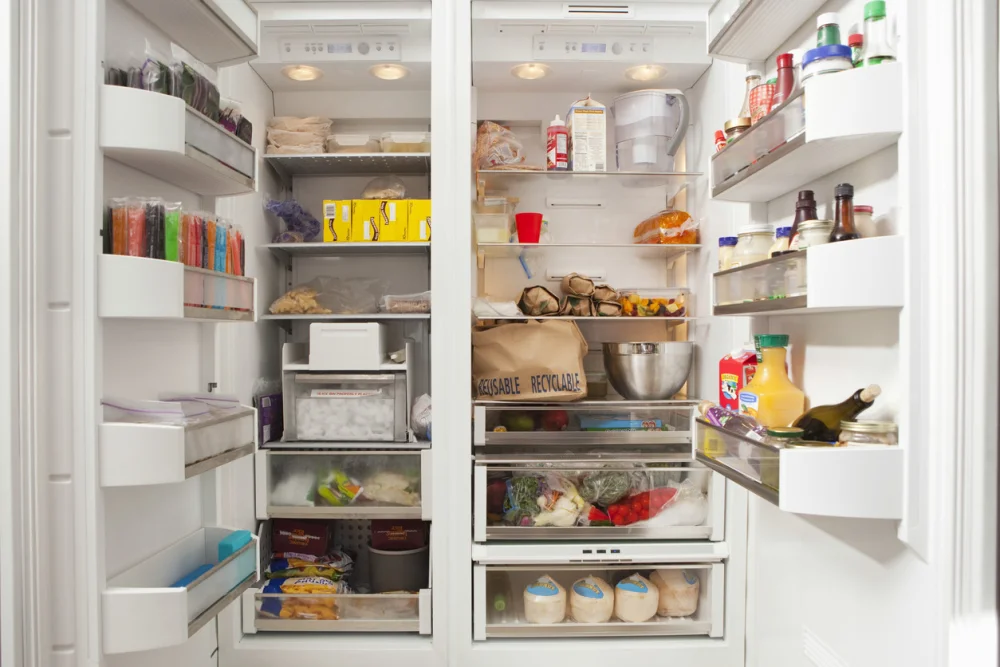 Medidas ideales de espacio alrededor de la refrigeradora para evitar problemas