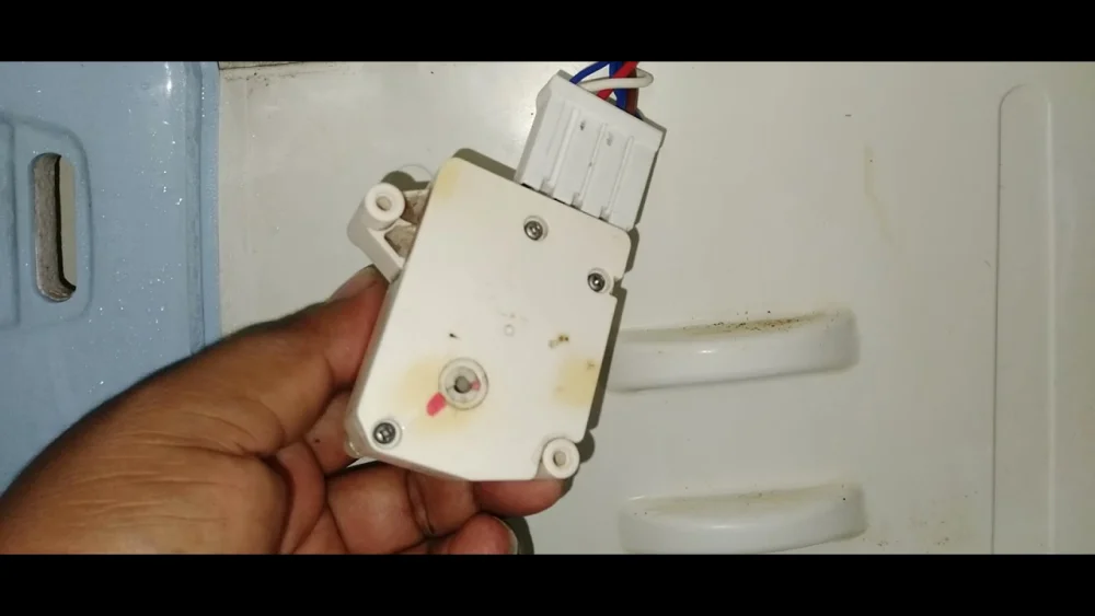 Por qué el refrigerador no para de trabajar y cómo solucionarlo