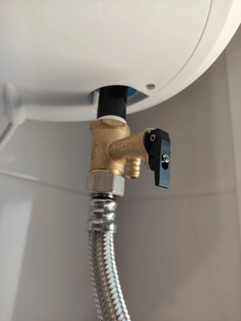 Las posibles razones de un termo eléctrico que gotea