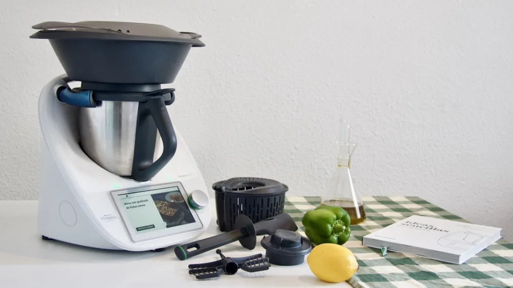Comparativa de consumo eléctrico: vitrocerámica vs. Thermomix