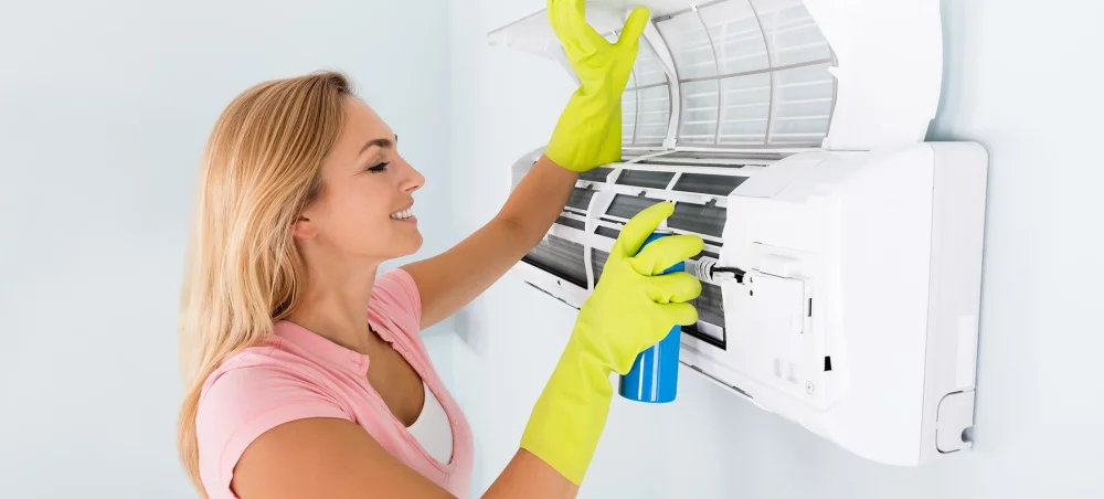 Aire acondicionado huele mal: causas y cómo solucionarlo