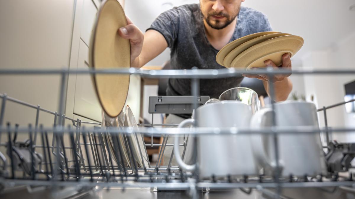 Ahorra tiempo y dinero al saber cuándo poner el lavavajillas